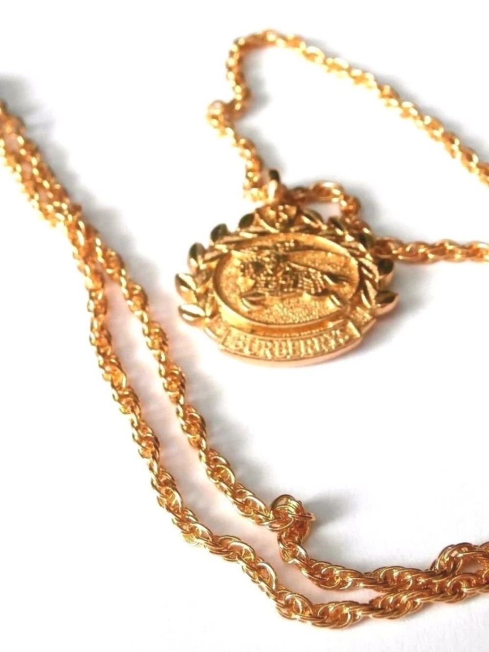 Burberrys of London Gold Burberry Logo Pendant Necklace - Picture 2 of 5